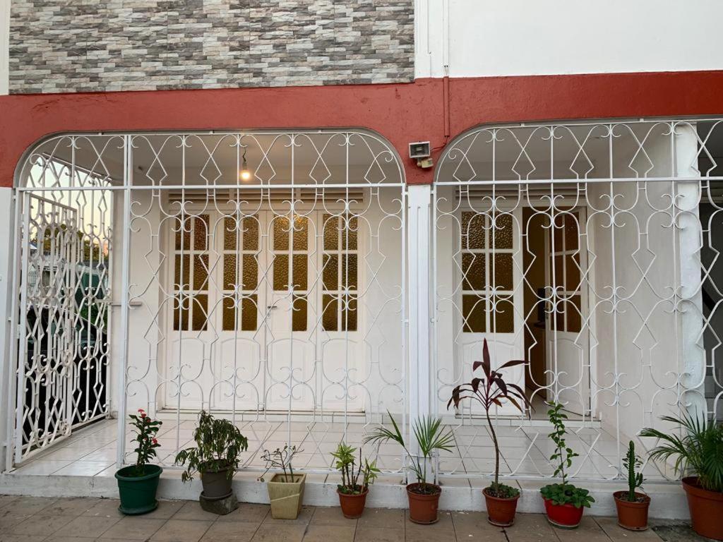 Chez Marc Apartment Les Abymes Exterior photo